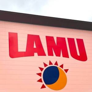  ラ・ムーの看板 