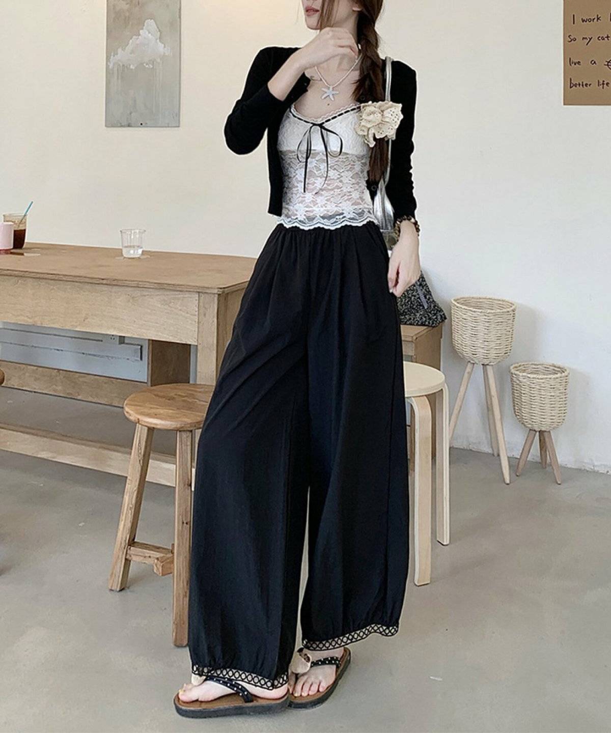 春コーデの女性