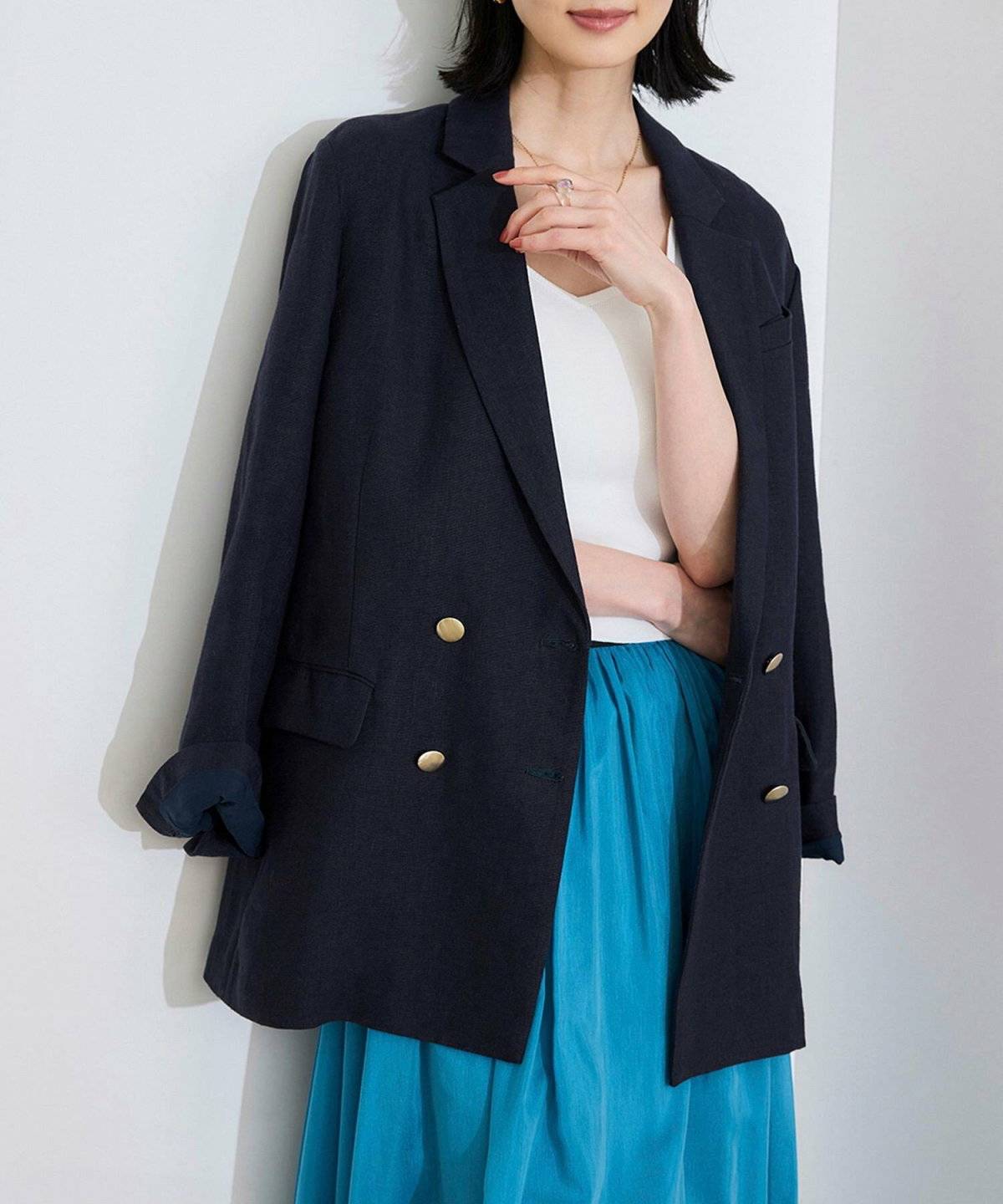 Tシャツを着た女性