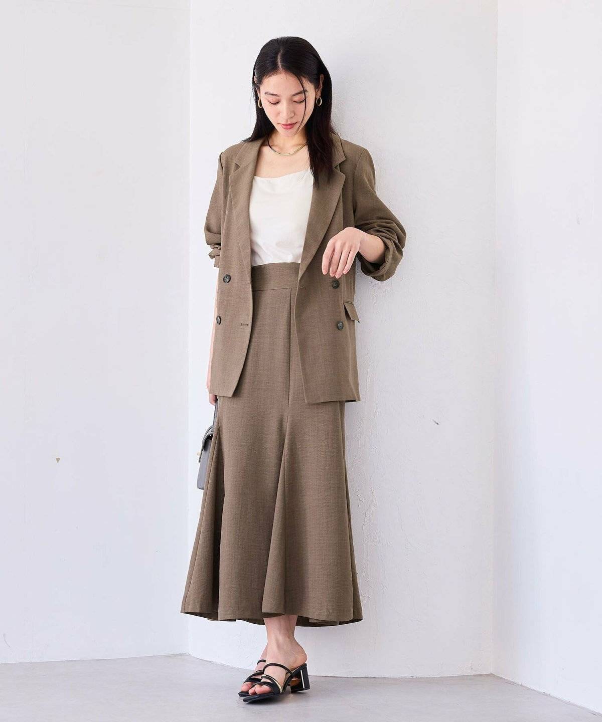 Tシャツを着た女性