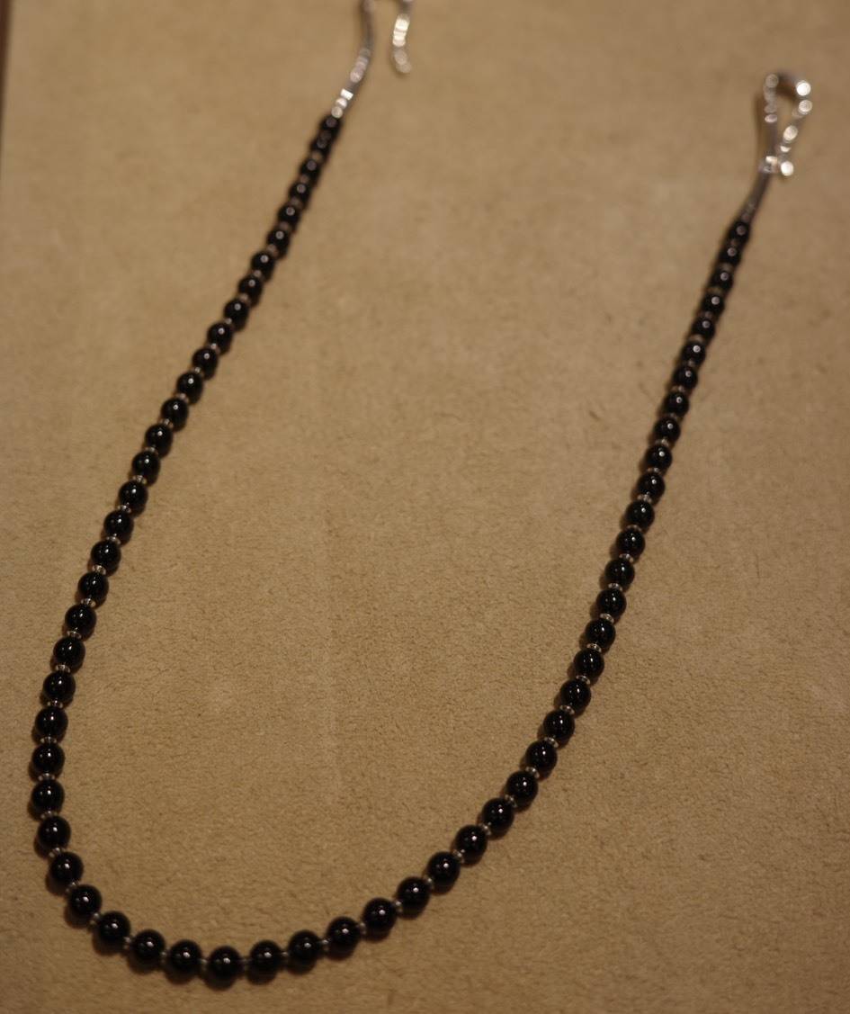 GARNIのオニキスネックレス