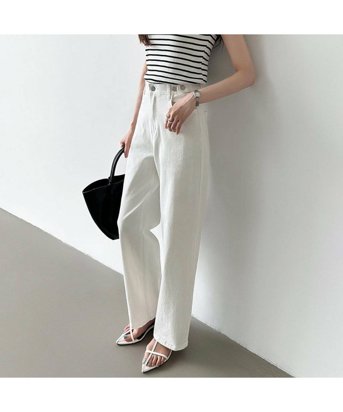 ホワイトパンツスタイル