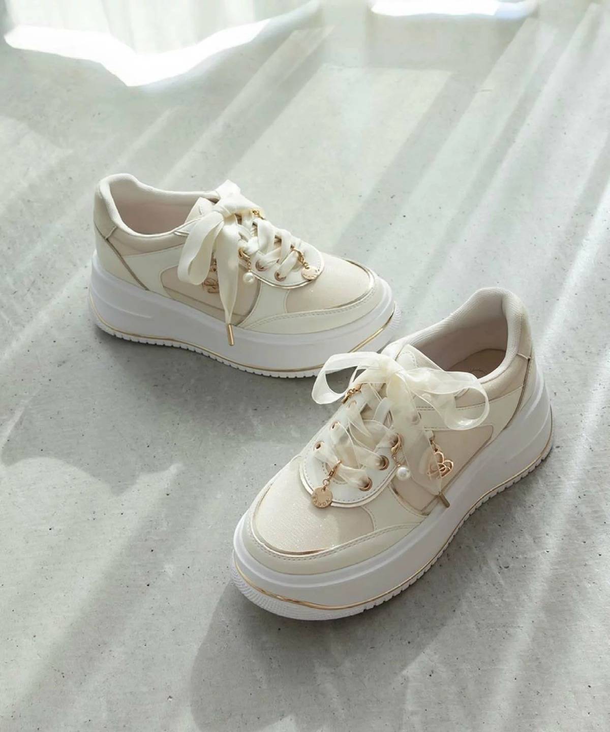 RANDA 2WAY ハートチャームボリュームスニーカー