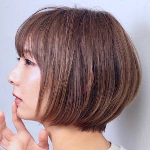  自然にまとまるシンプルボブ 