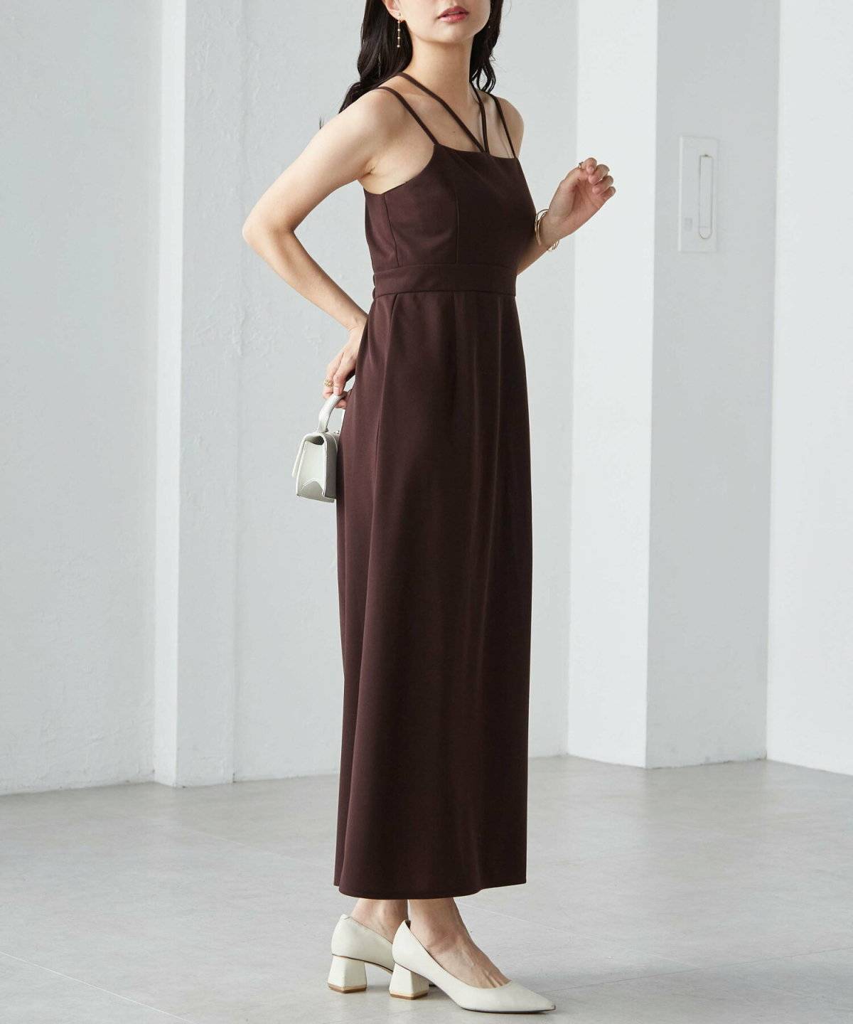 夏コーデの女性