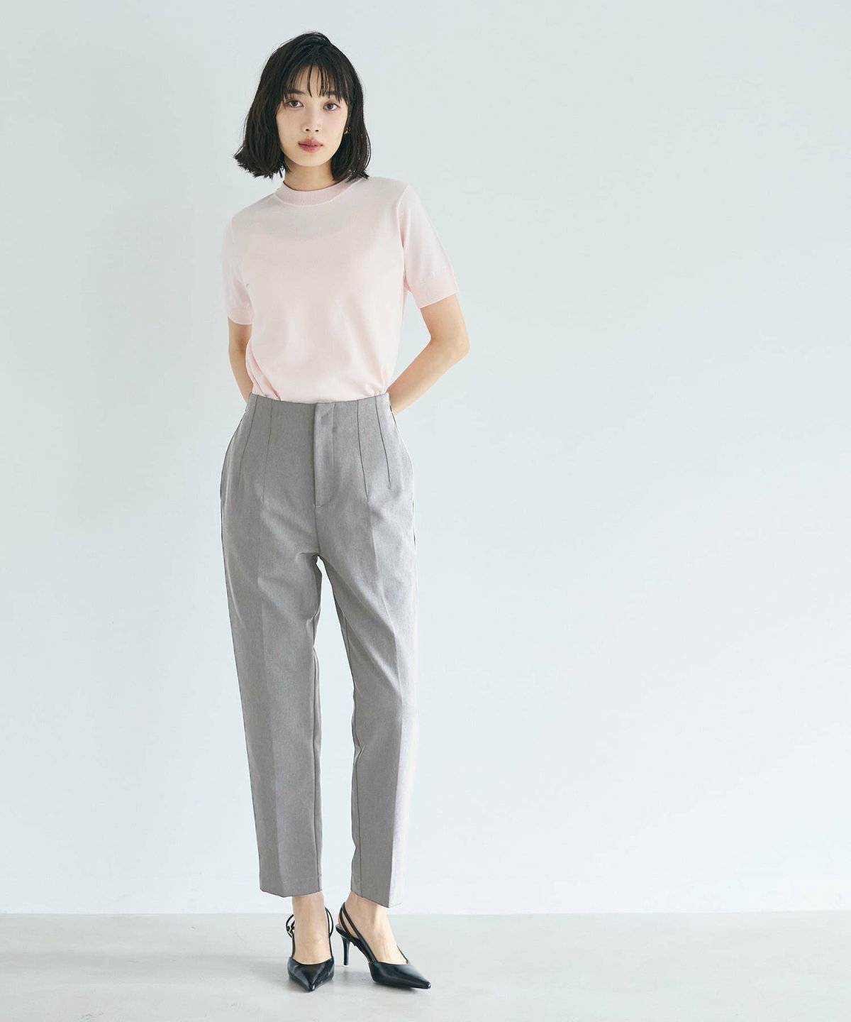 夏コーデの女性