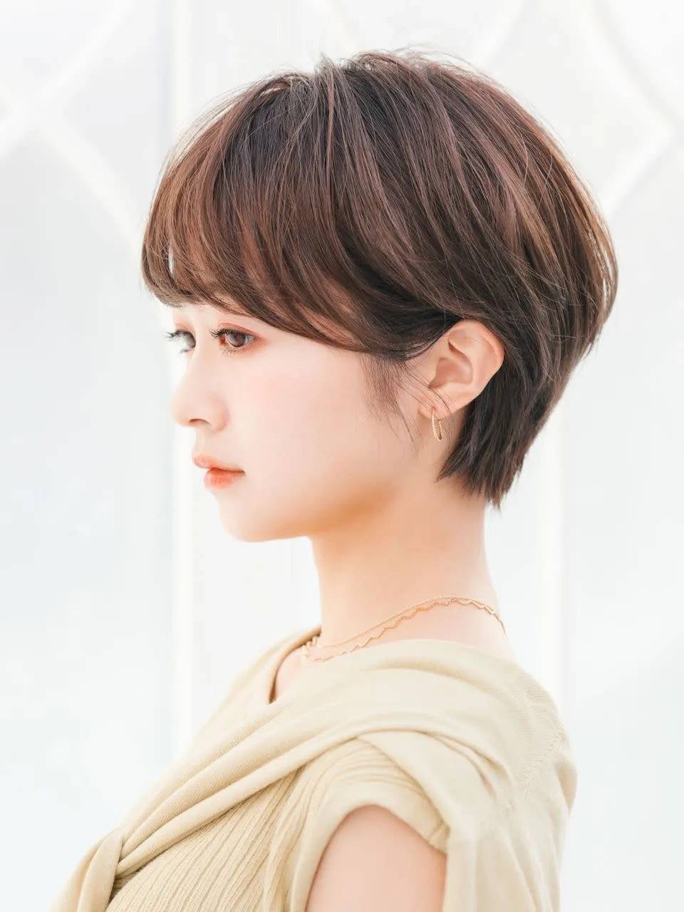 フェミニンなナチュラルショート