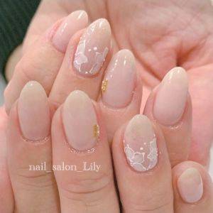 【2026年3月】春のイベントに最適。最新スモーキーピンクネイル5選