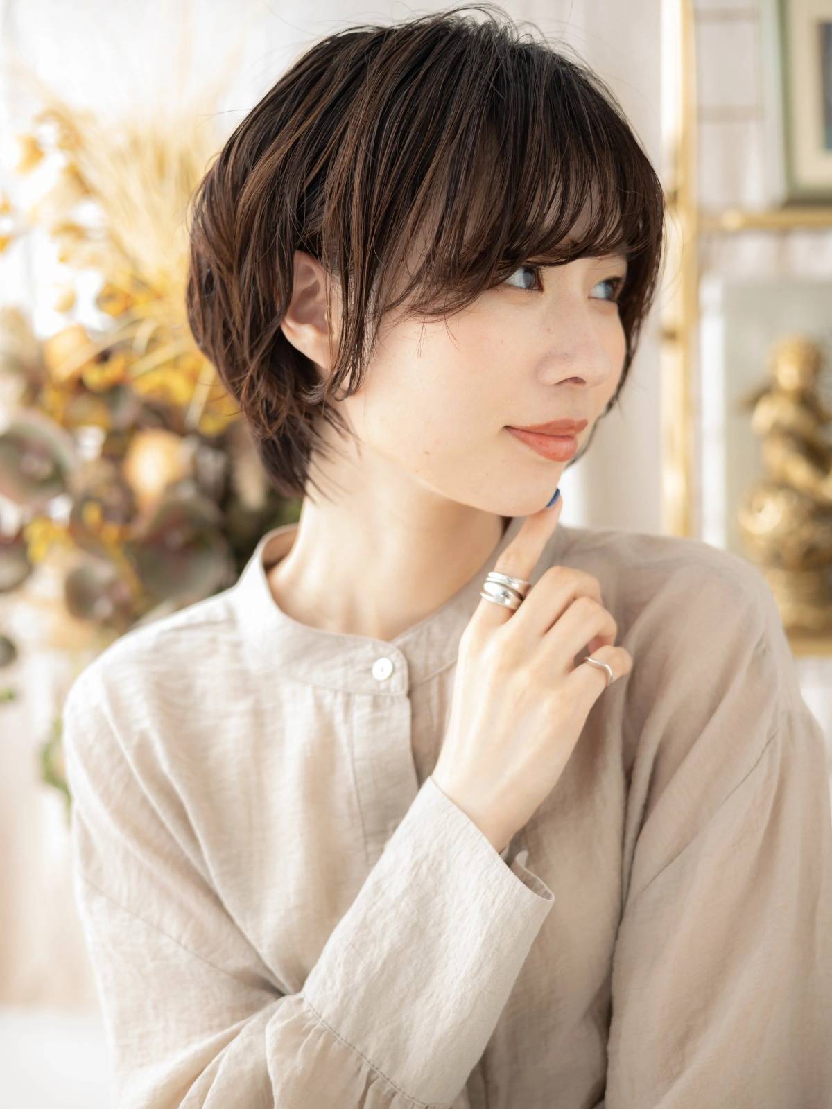 ダークカラーのゆるショート