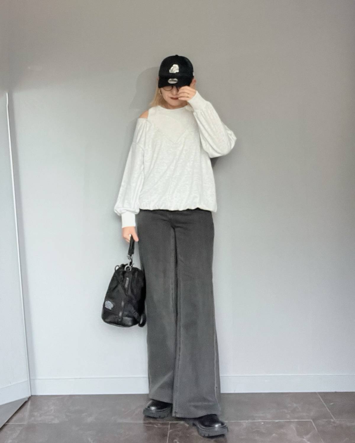 程よく肌見せをする!