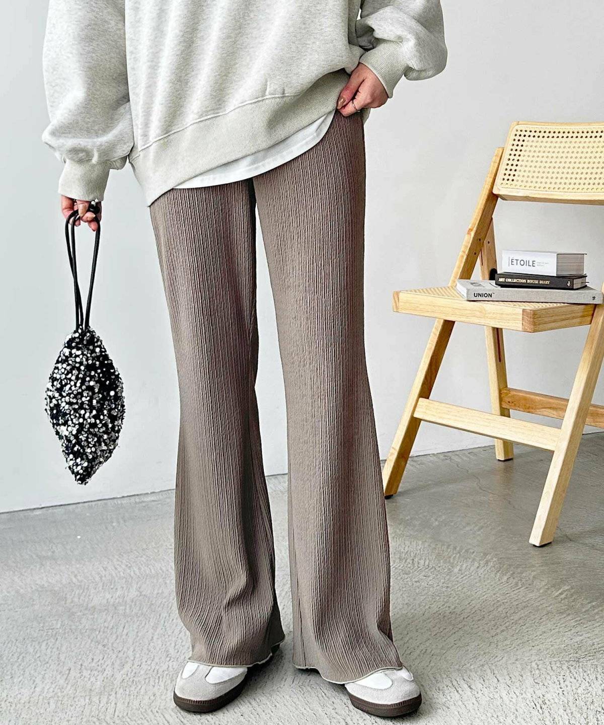 冬コーデの女性