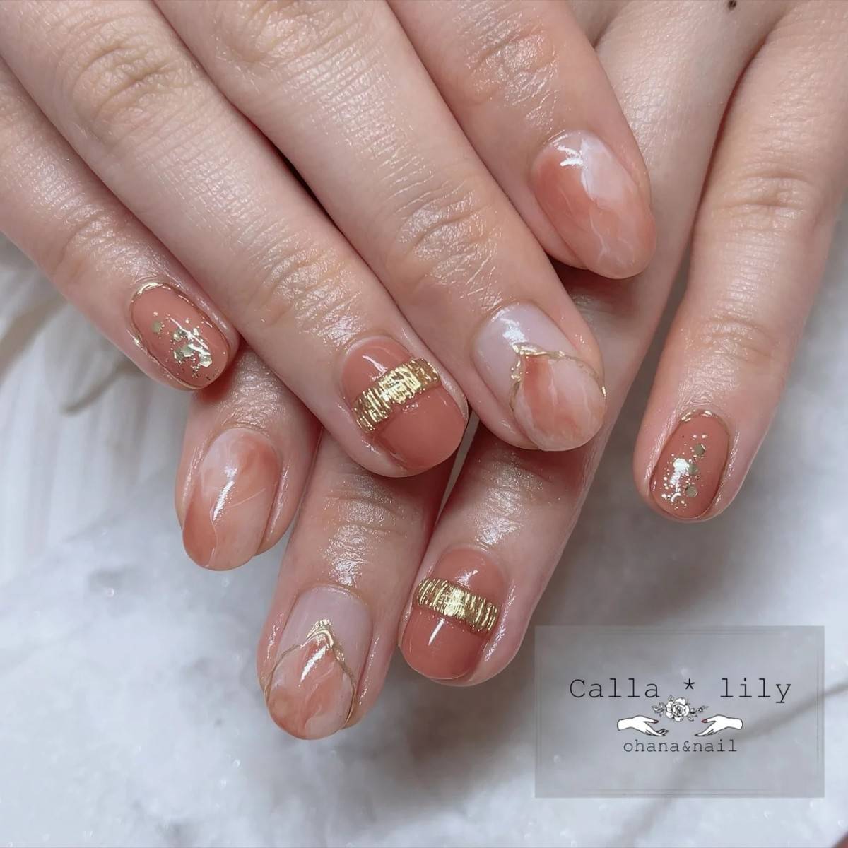 ミラーネイルのニュアンスアート