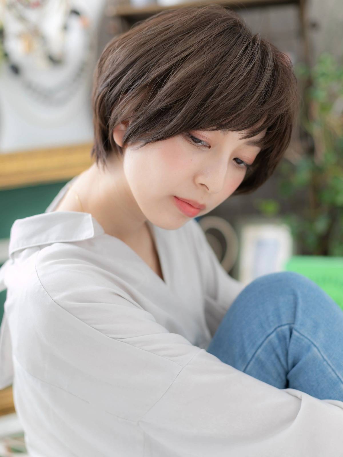 ダークカラーのショート