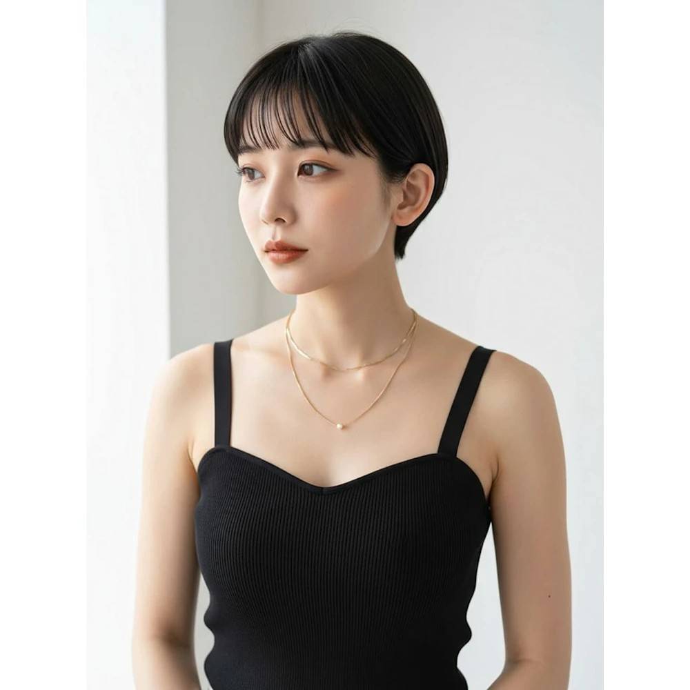 コンパクトな黒髪ショート