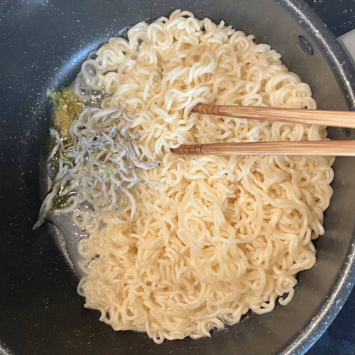 サッポロ一番公式の「あおのり磯焼きラーメン」のレシピ