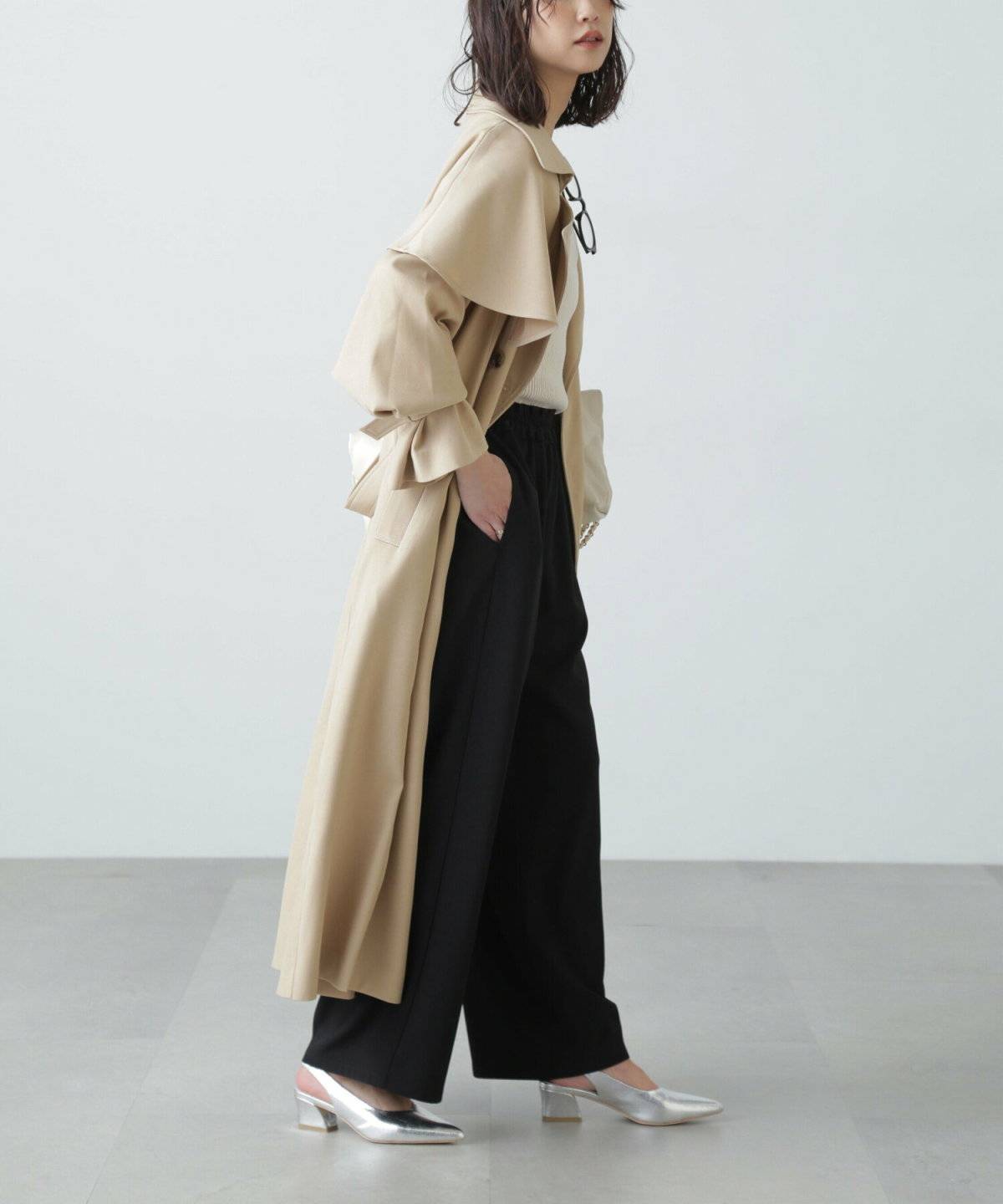 春コーデの女性