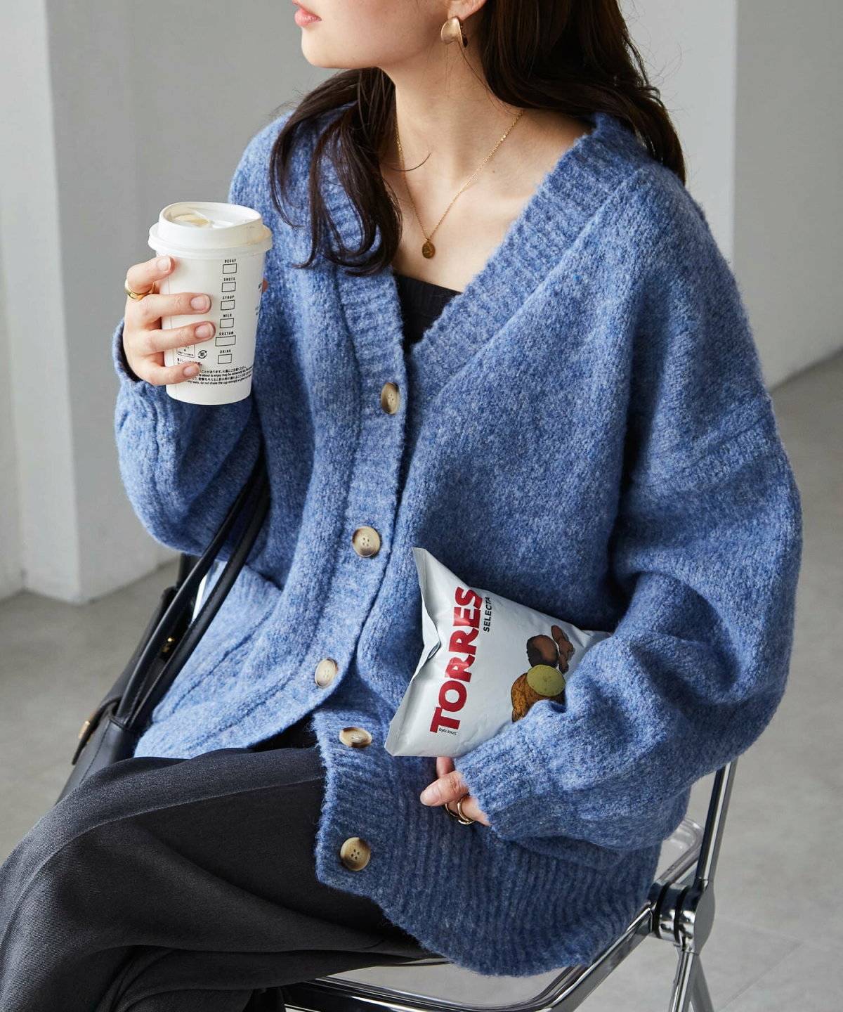 冬コーデの女性