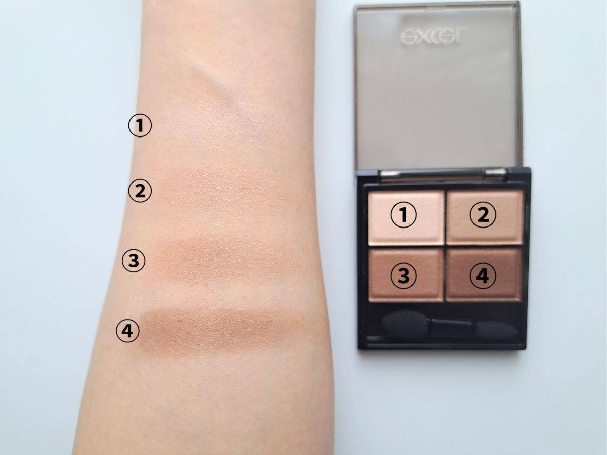 excel(エクセル) スキニーリッチシャドウ N SK01 トゥルーブラウンの手元スウォッチ