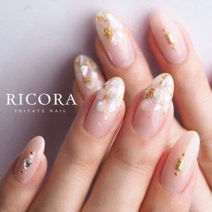 【2026年3月】春コーデにマッチ。最新ヌーディーベージュネイル5選