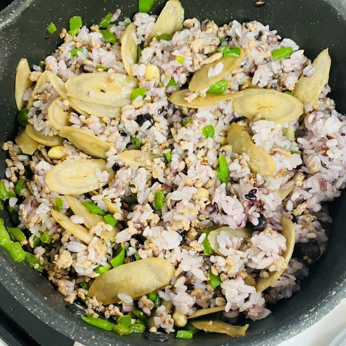 JAグループ公式の「牛蒡とニラのチャーハン」のレシピ