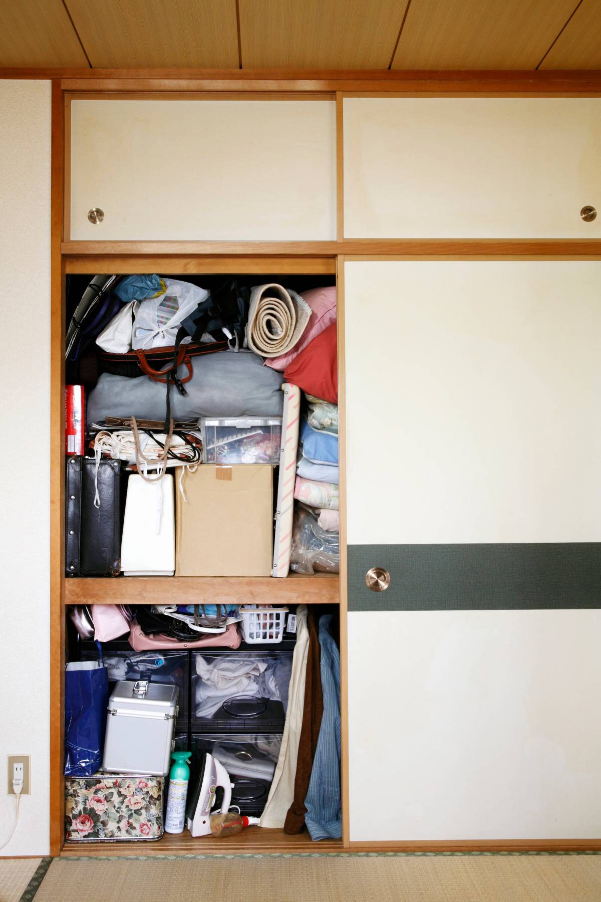 押し入れ　人気運　下がる　整理されていない