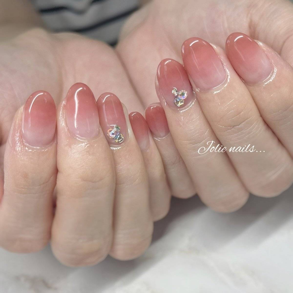 クリアピンクネイル