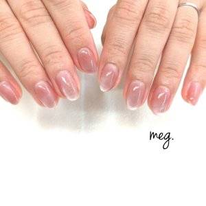 【2026年3月】春の爽やかさを意識して。最新ピーチピンクネイル5選