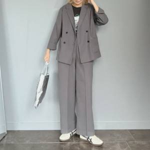 【2026年3月】こう着ると今っぽい……！驚くほど垢抜けるスニーカーコーデ5選