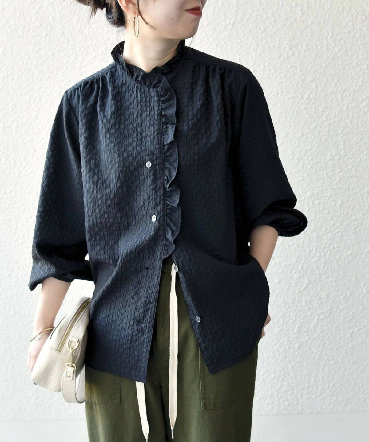 SHIPS フリルカラー スタンド & オープン シャツ ブラウス