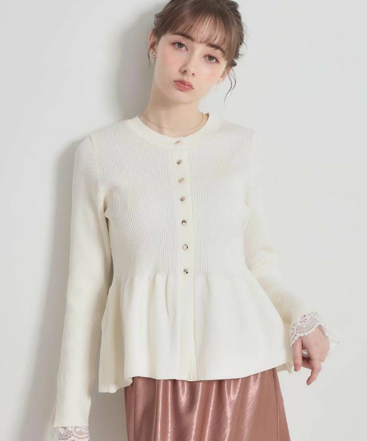 Couture Brooch ペプラムニットカーディガン