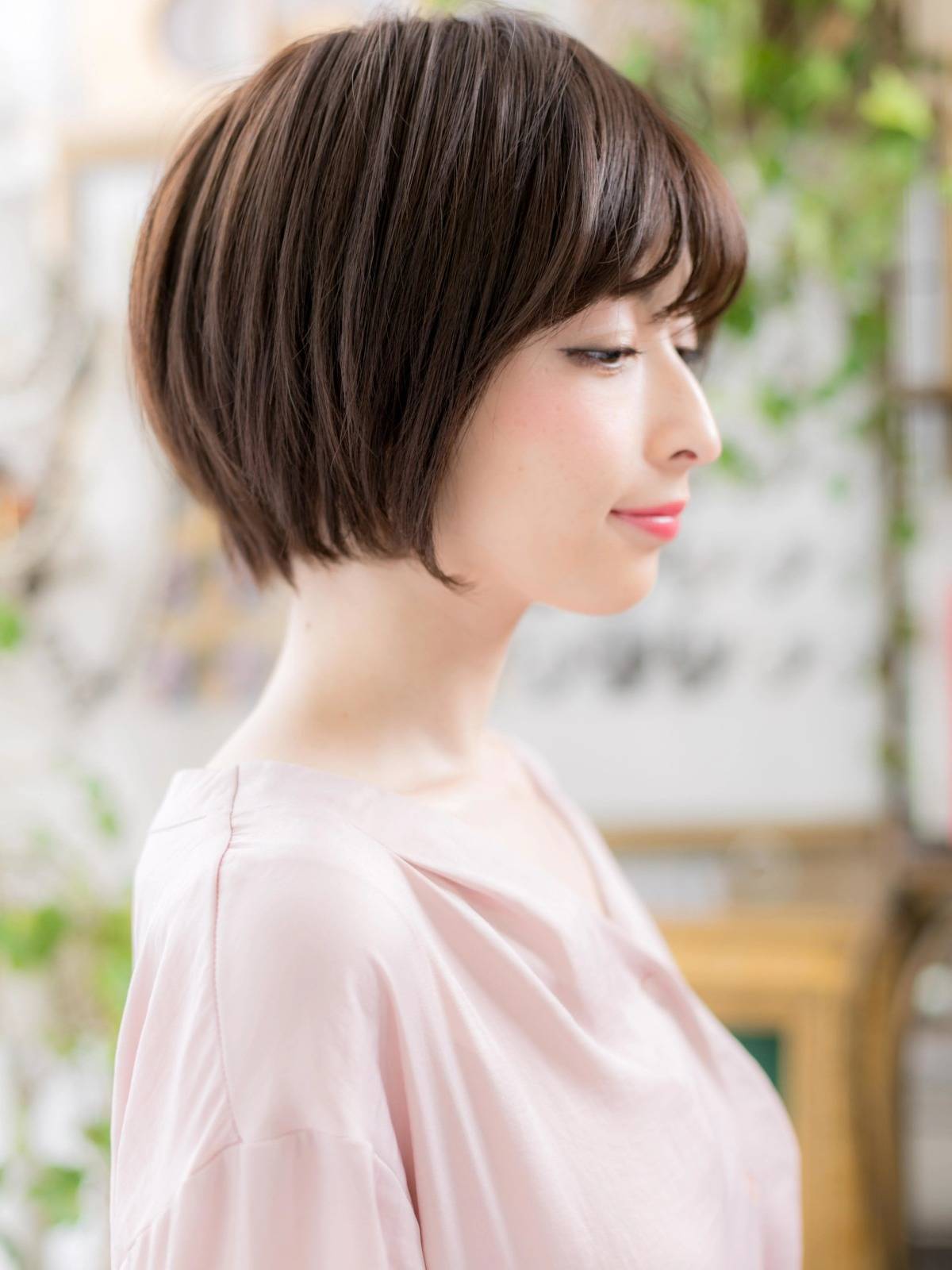 きれいめ前下がりボブ