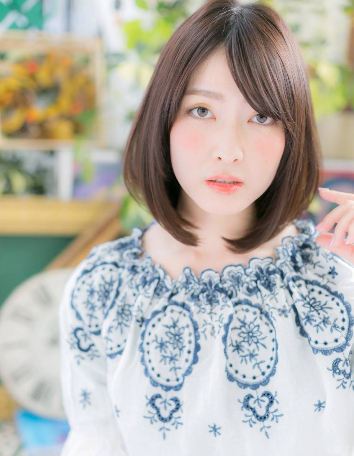 前下がりの上品見えボブ