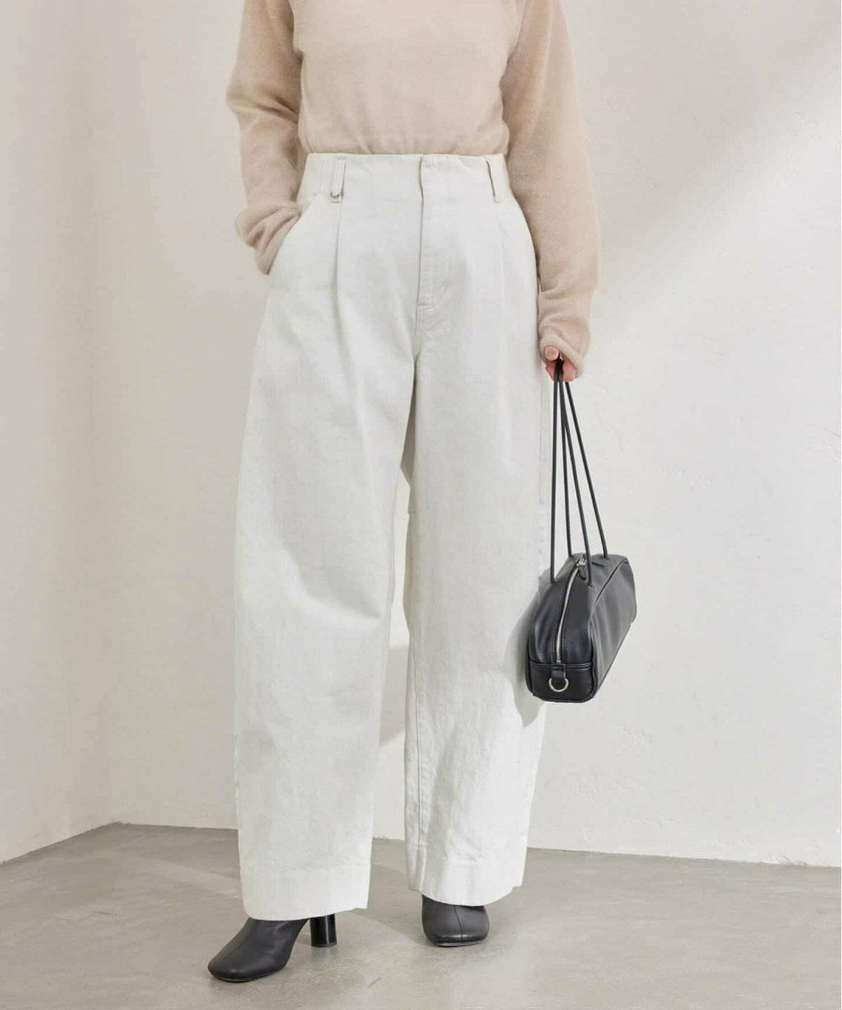 冬コーデの女性