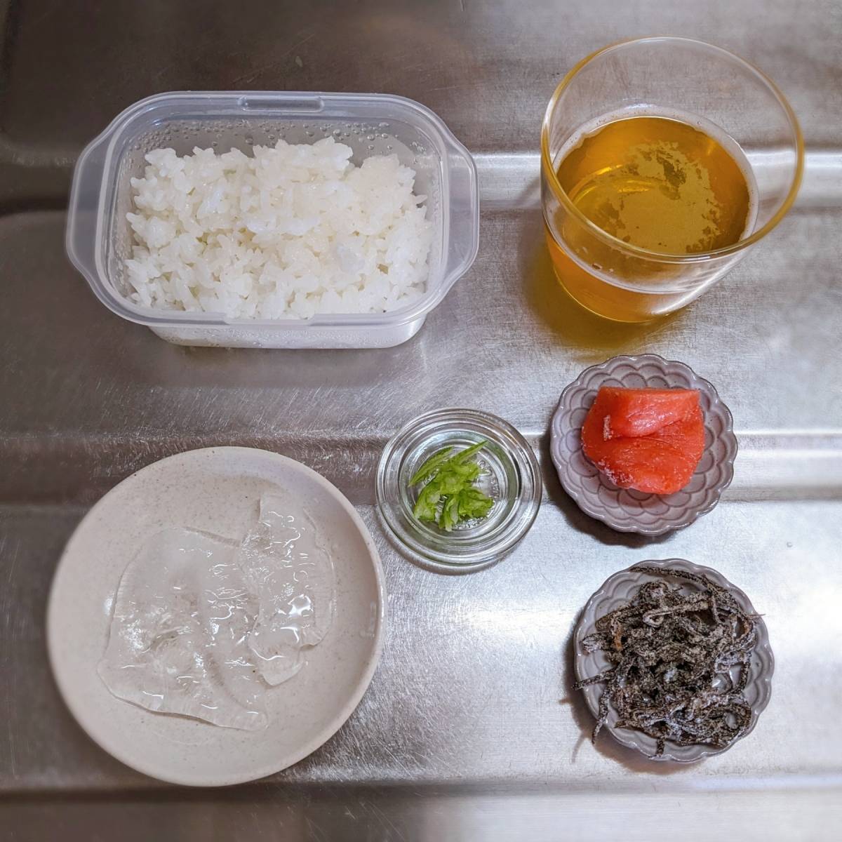 くらこん公式の「塩こんぶで冷やし明太子茶漬け」のレシピ