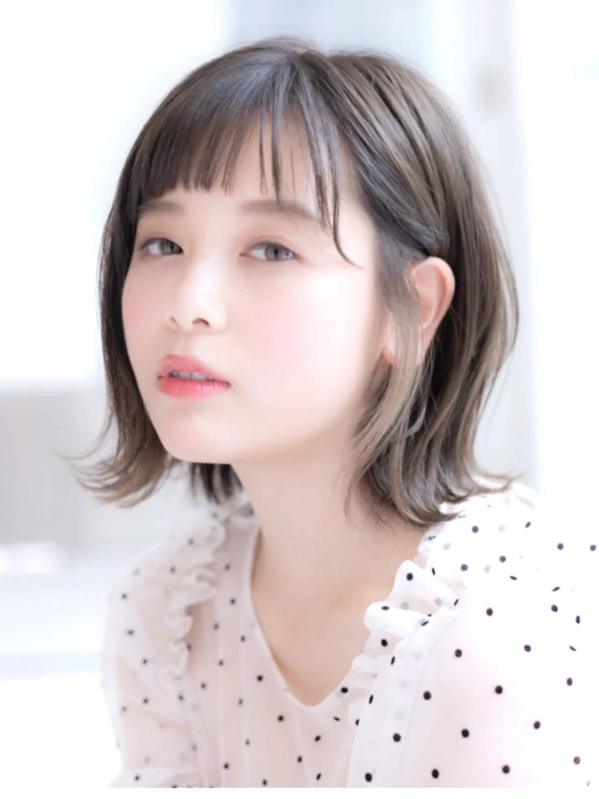 外ハネカジュアルボブ