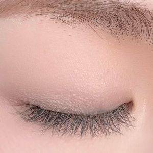 今っぽいメイクになる。ドラッグストアで買える「神アイシャドウ」5選