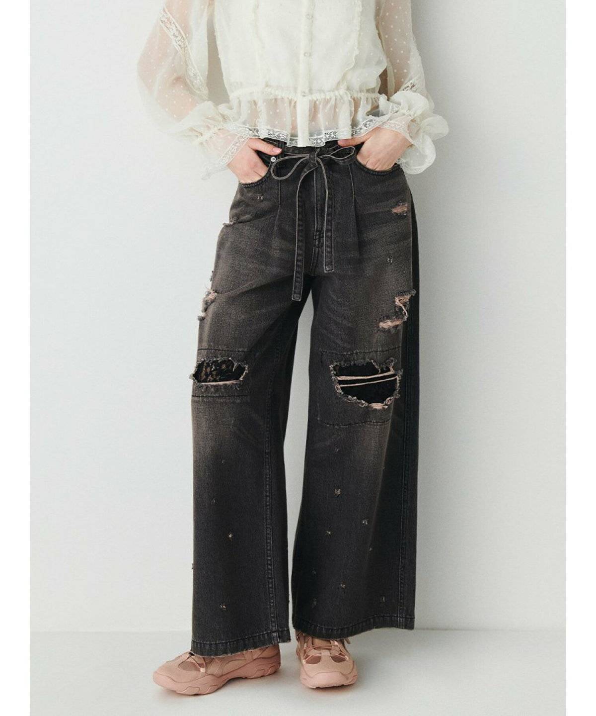 デニムパンツコーデ