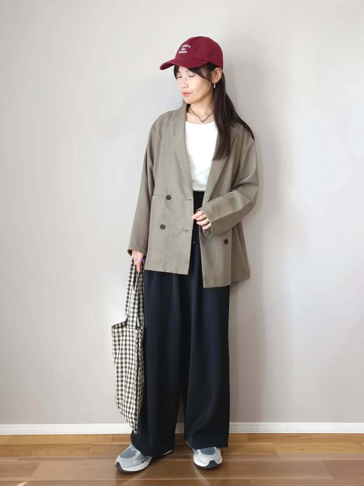 小物でアクセントカラーを取り入れる♡