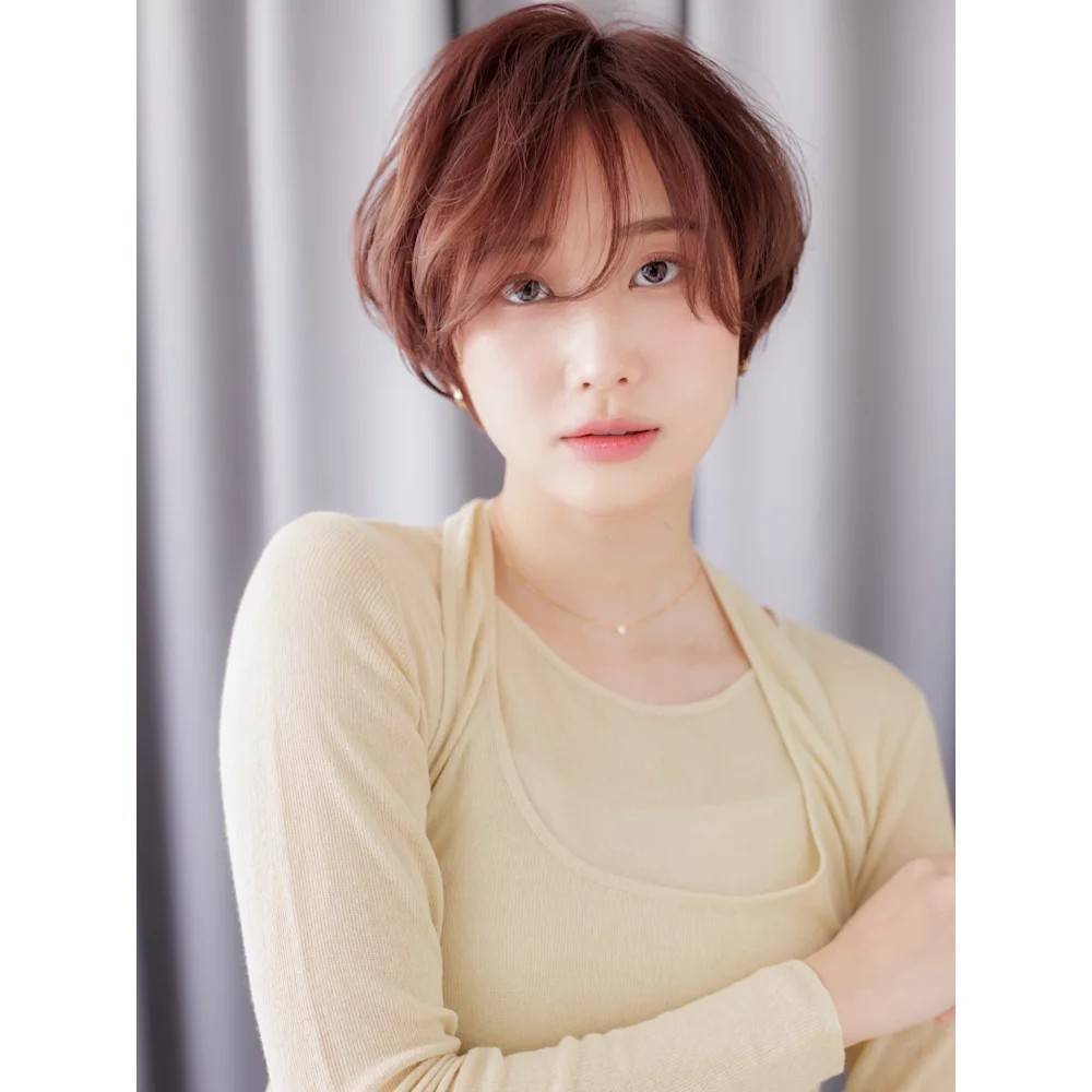 ミルクティーカラーのマッシュショート