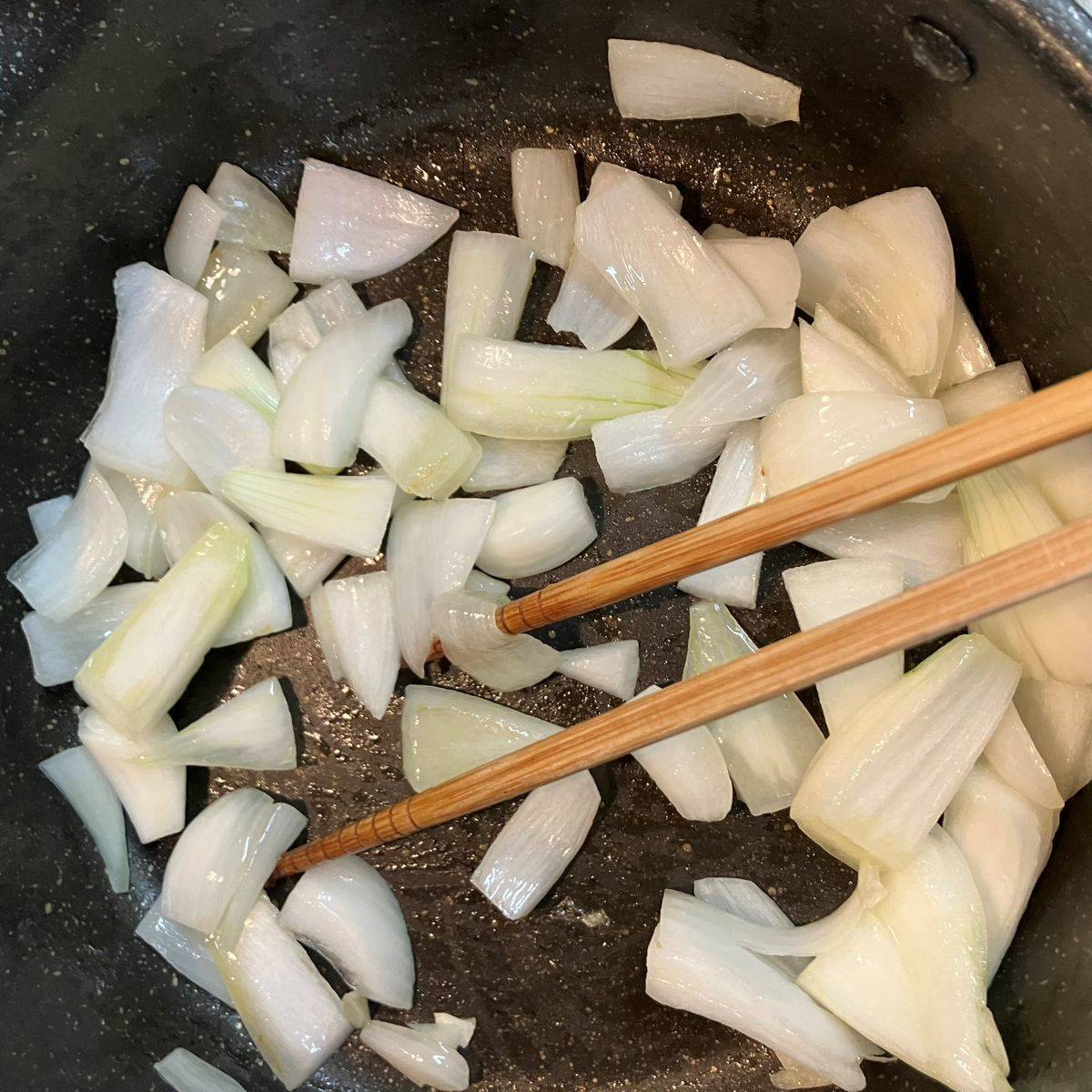 JAグループ公式の「玉ねぎコーン卵豆乳スープ」のレシピ