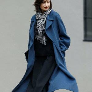 ネオンカラーを上品にコーデに投入！今すぐできるカラー別12選