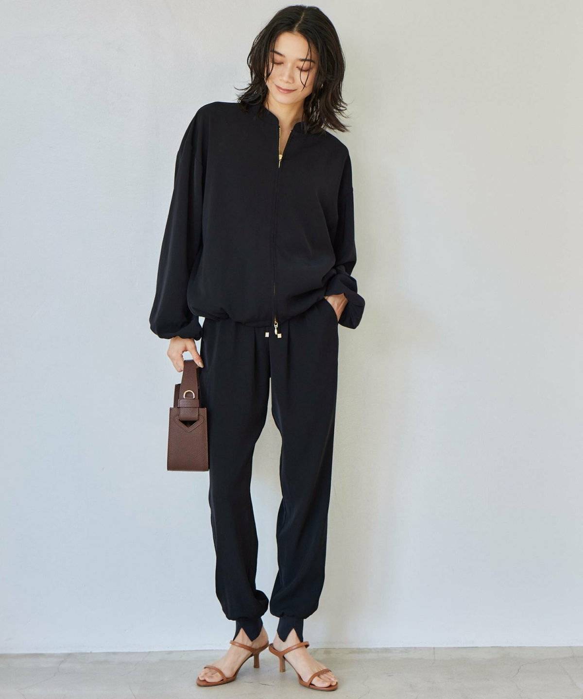 同系色でセットアップ風