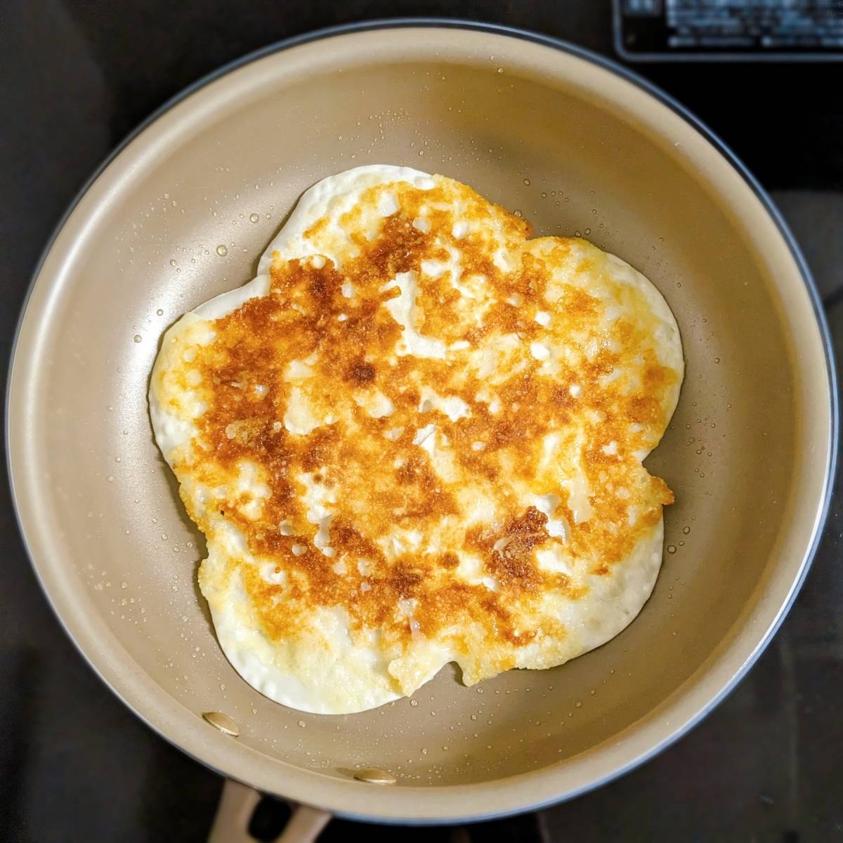 モランボン公式の「カリカリギョウザサンド」のレシピ