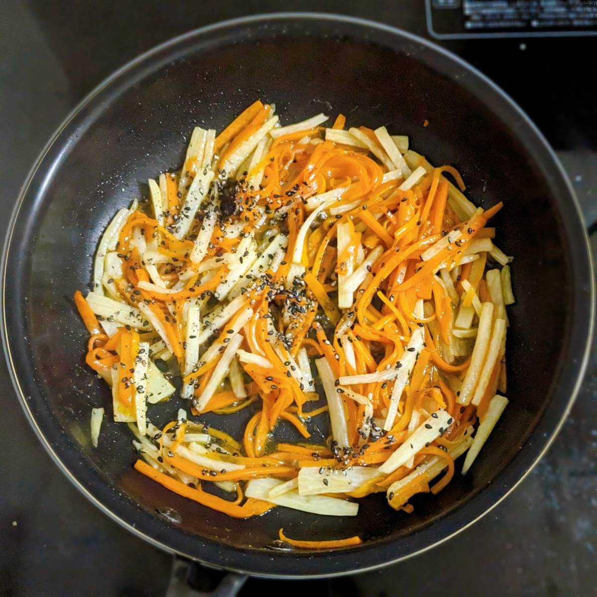 ヤマキ公式の「長いものサクサクきんぴら」のレシピ