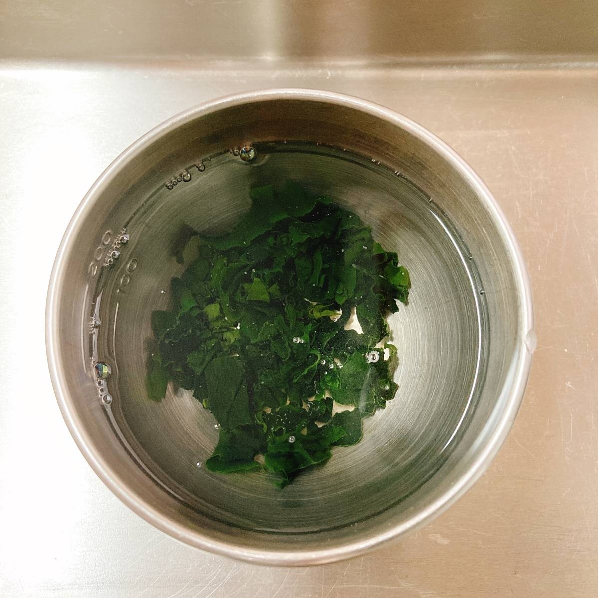 いなば公式の「ツナとミックスビーンズとわかめの酢の物」のレシピ