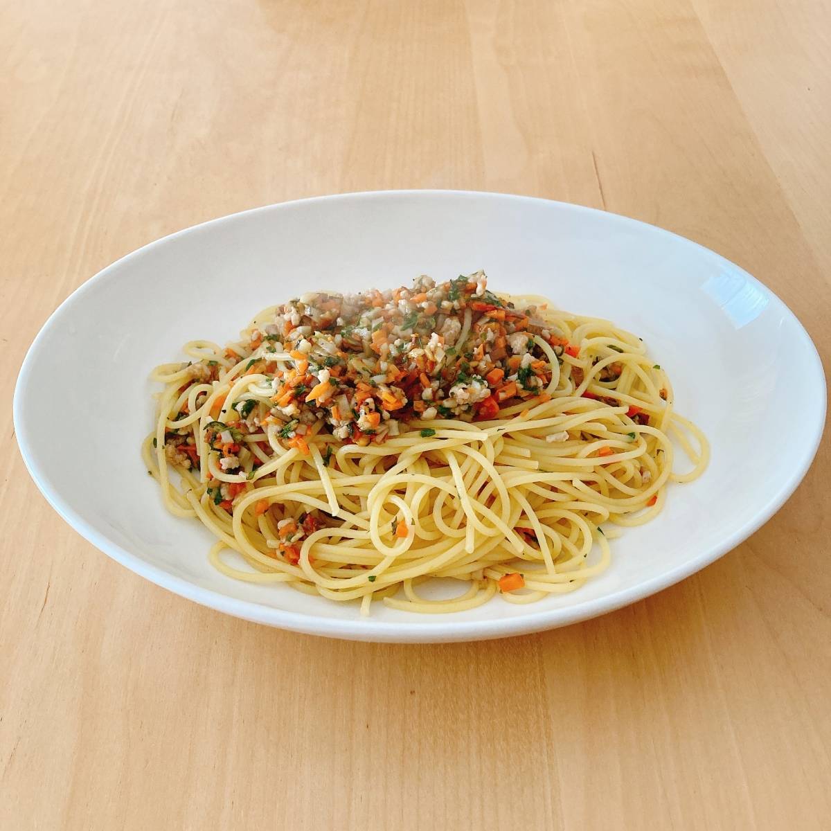 マ・マー公式の「ごぼうとにんじんの皮ごとミートスパゲティ」のレシピ