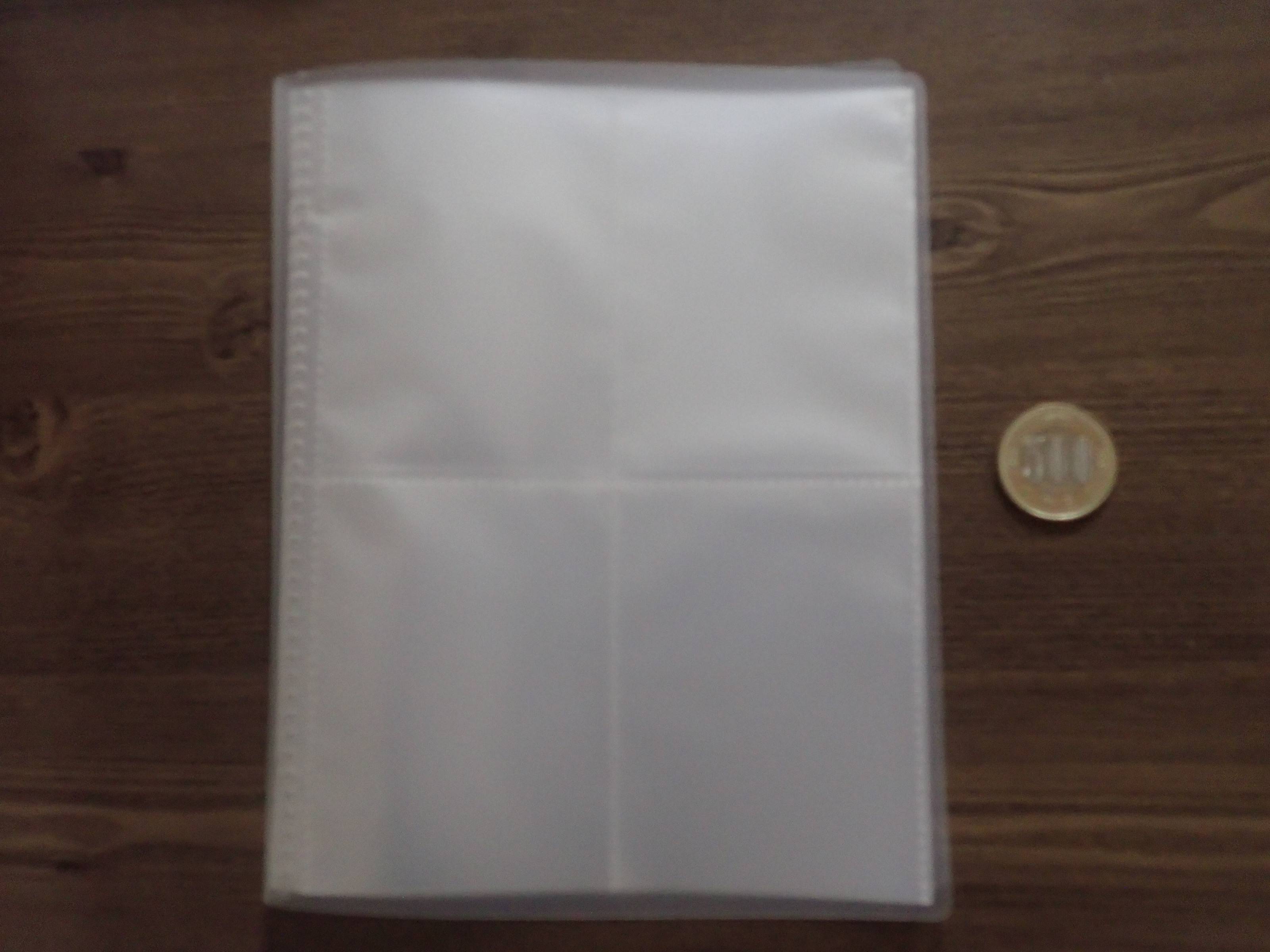 ダイソーのスリムファイル トレーディングカード用 2列 2段 72ポケット