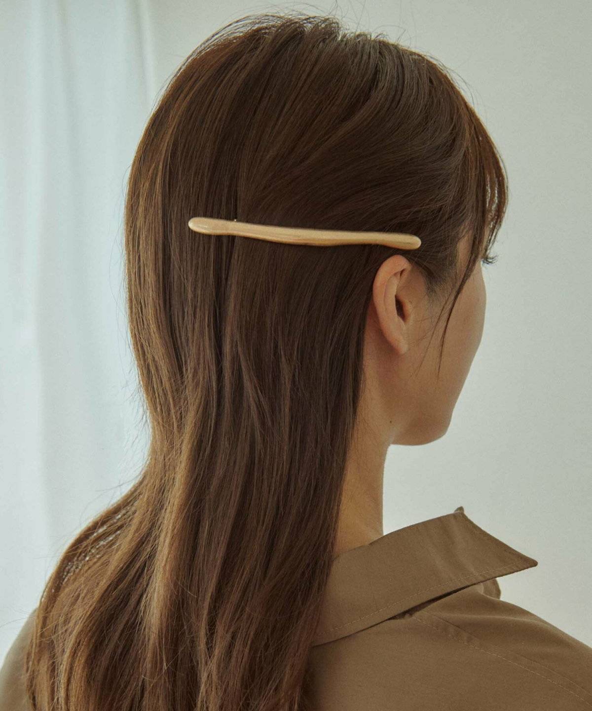 ロングヘアとバレッタ