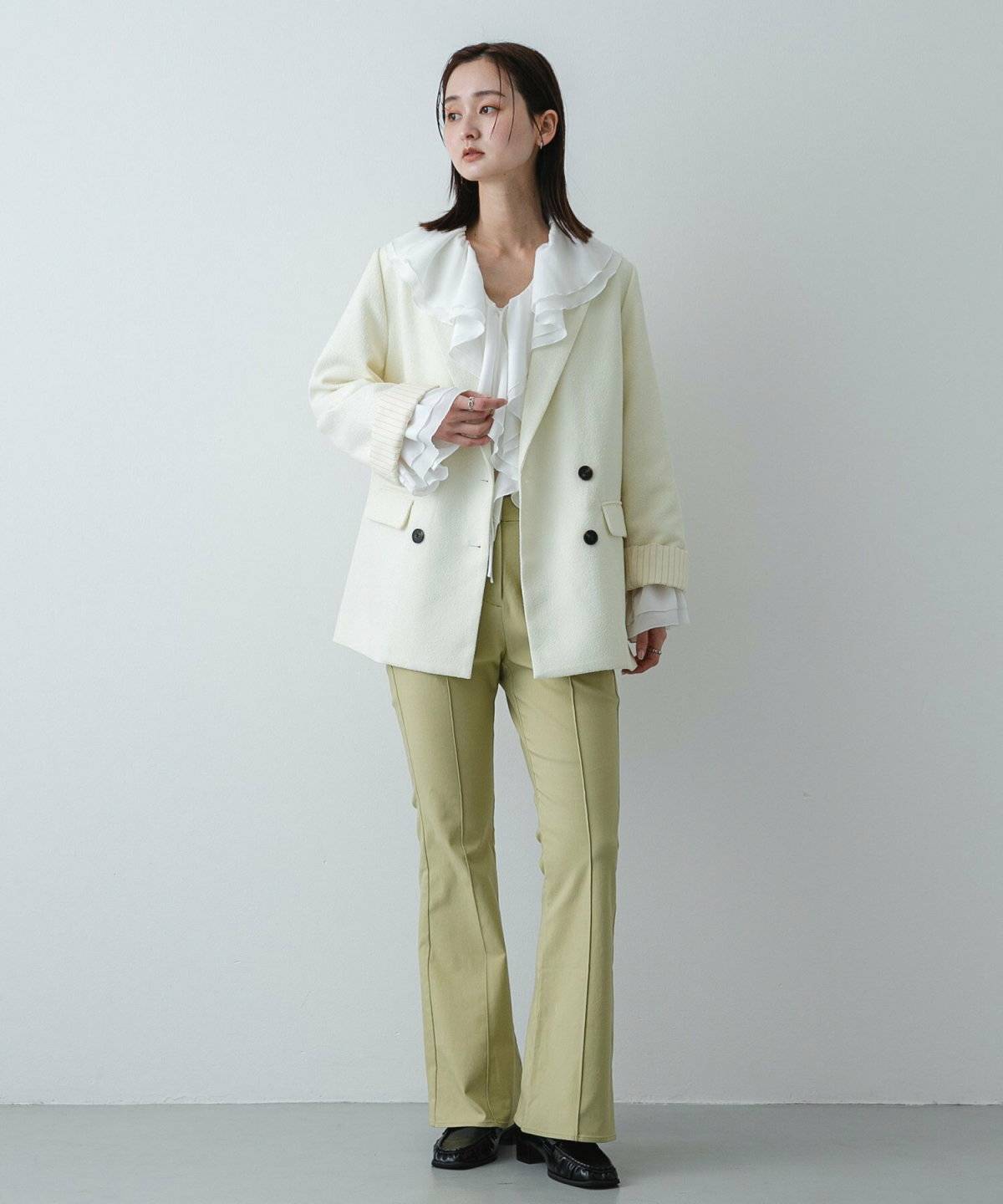 冬コーデの女性