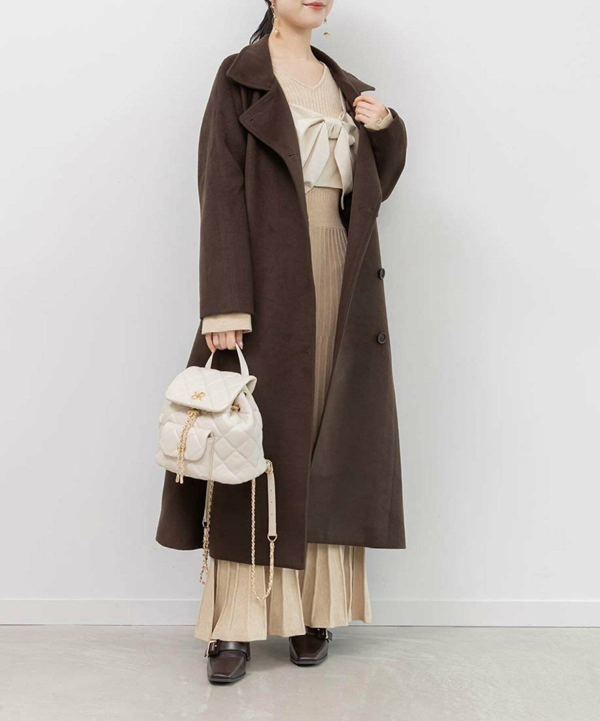 ホワイト×ブラウンでリッチに